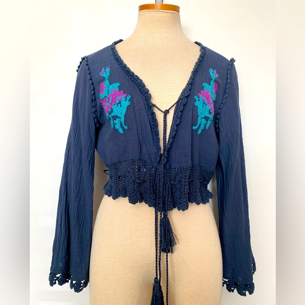 Bohemian cropped bell sleeved top